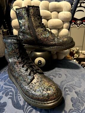 Dr Martens 1460Y Black Cracked Glitter size 7/EU 38